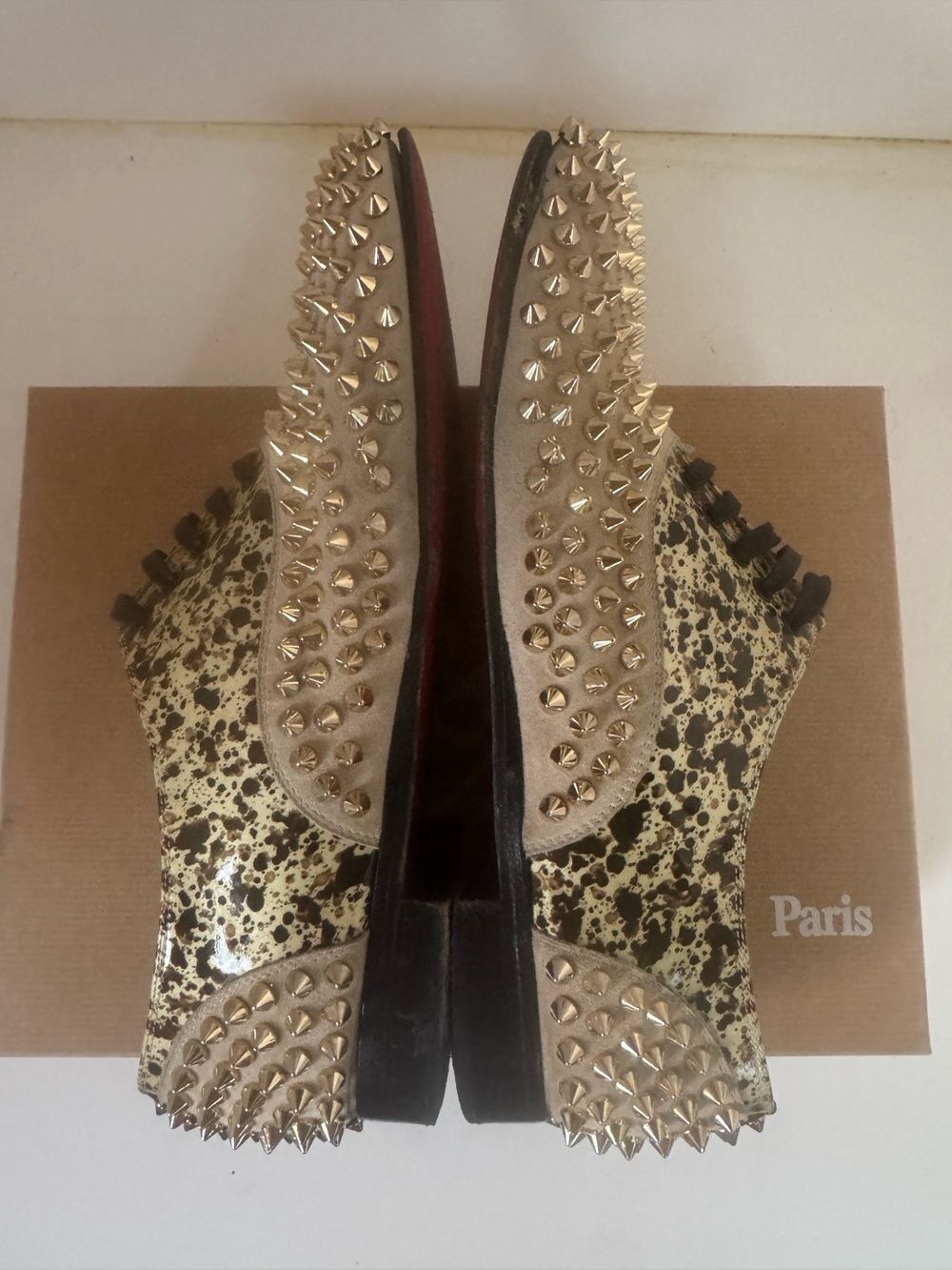 CHRISTIAN LOUBOUTIN • Freddy Gold Spike • Leather Lace-Up Flats • Women’s 40.5 - Picture 3 of 11